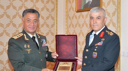 В Баку прибыл главком силами жандармерии Турции