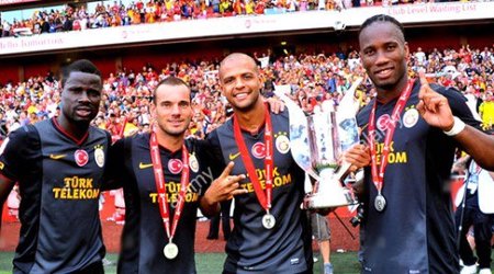 "Qalatasaray"ın sabiq futbolçusu intihar etdi (İDDİA)