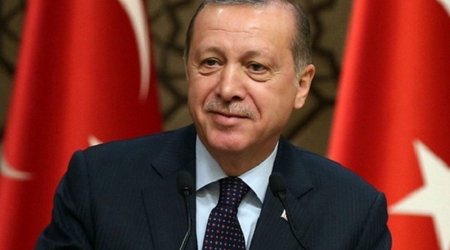 Ərdoğan Bakıda Bəxtiyar Vahabzadənin şeirini oxudu - Video
