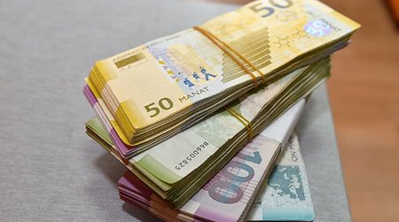 Манат в январе-сентябре укрепился к доллару на 0,01%
