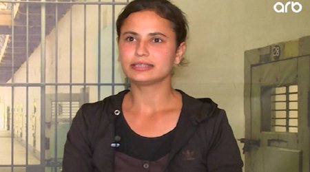 “Mən tutulanda, o evləndi” — Sevgilisinə görə narkotikə qurşanan məhbus qadın – VİDEO
