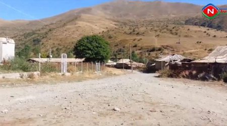 Ermənilər sərhəddəki kəndi boşaltdı: sakinlər evlərindən qaçır - VİDEO