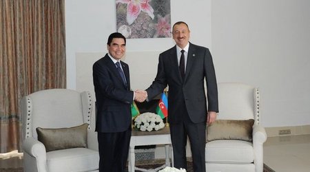 СМИ: Туркменистан готовится к визиту Ильхама Алиева
