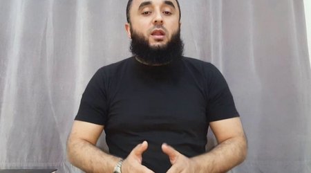 "Hicab taxmayan qadının əri qeyrətsiz hesab olunur" - Azərbaycanlı ilahiyyatçı insanları TƏHQİR ETDİ - VİDEO