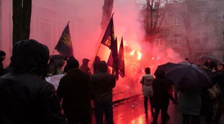Ukrayna-Rusiya münaqişəsində pik hədd: Konsulluğa hücum edildi – Video