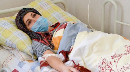2 gün ömrü qalan xərçəng xəstəsindən ürək dağlayan sözlər: “Dedi ki, sən saçsız da…”