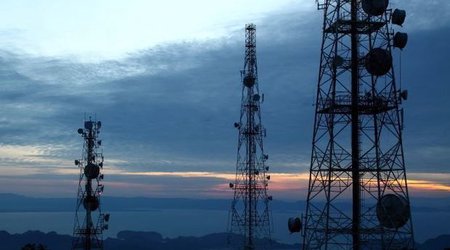 Азербайджан ведет переговоры с мобильными операторами России