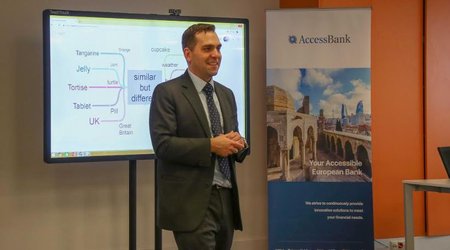 Посольство США продолжает поддерживать проект AccessBank-a