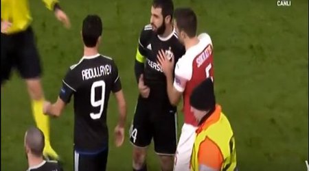Rəşad Sadıqovdan erməni azarkeşə sərt reaksiya - VİDEO