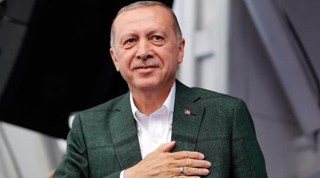 13 milyon Tvitter istifadəçisi olan Ərdoğan yalnız 1 nəfəri izləyir – Foto