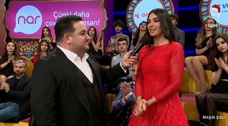 "Maşın Şou"ya gələn Pərvin gözəlliyi ilə meydan oxudu - FOTOLAR