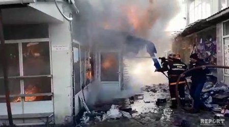 В Губе горит торговый центр - ВИДЕО