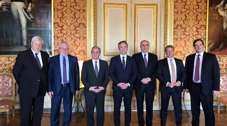 Azerbaijani, Armenian FMs agree to continue talks next month