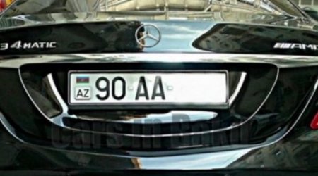 Ильхам Алиев отнимает у чиновников люксовые автомобили