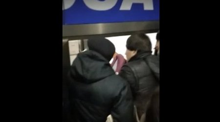 Sərnişinlər Azərbaycan Dəmir Yollarında etiraza qalxdılar: Bakı-Sumqayıt qatarına görə - VİDEO