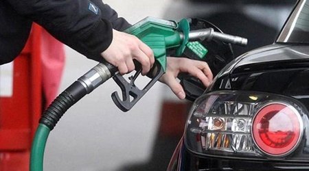 Сколько стоит бензин в разных странах - ИНФОГРАФИКА