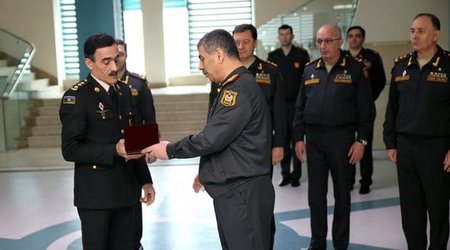 Глава Минобороны в военном госпитале