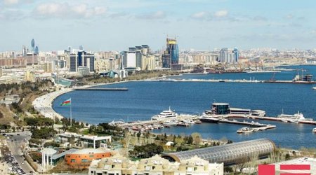 “Qız övladlarınıza nəzarət edin”: Bakıda naməlum elan – FOTO