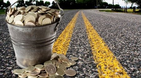 ГААД получит 3 млн манатов на реконструкцию автодорог в Баку
