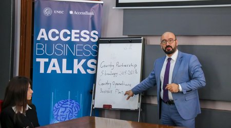 Главный экономист рассказал участникам "Access Business Talks" о проектах, реализуемых АБР