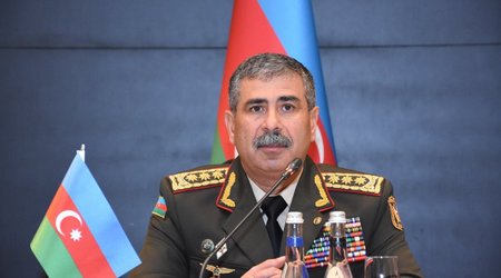 Министр обороны Азербайджана отправился в Турцию