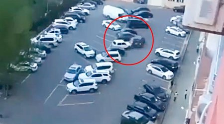 Bakıda “Gelandewagen” aləmi bir-birinə vurdu - VİDEO