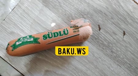 “Halal Dad” sosislərindən qurd çıxdı – İyrənc mənzərə – VİDEO