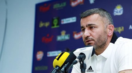 Гурбан Гурбанов назвал игроков, которые покидают «Карабах»