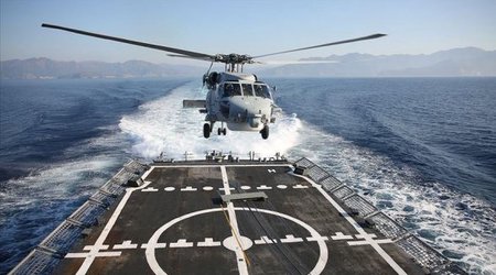 Турция проводит крупнейшие за свою историю морские учения