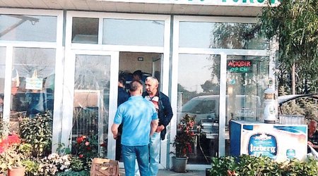 Gül mağazasında 100 kiloqram yararsız ət aşkarlandı - FOTO