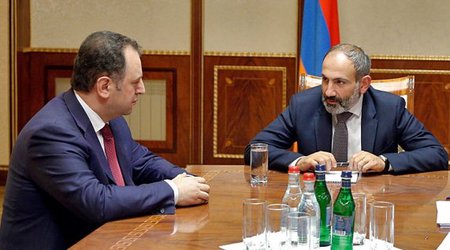 Пашинян уединился с силовиками и обсуждает войну в Карабахе
