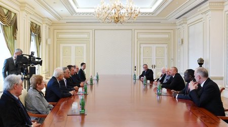 Ильхам Алиев принял делегацию Международного союза архитекторов -