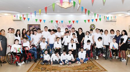 First Vice-President Mehriban Aliyeva visited social service center for children with physical disabilities (PHOTO)
