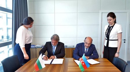 Azerbaijan, Bulgaria ink program document on cultural co-op (PHOTO)