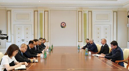 Президент Ильхам Алиев принял делегацию Центрального Комитета Коммунистической партии Китая