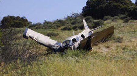 2 killed in small plane crash in U.S. California