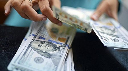 Денежные переводы в Азербайджан в I полугодии сократились на 27%