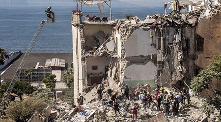 5 confirmed killed after building collapse in north Nigeria