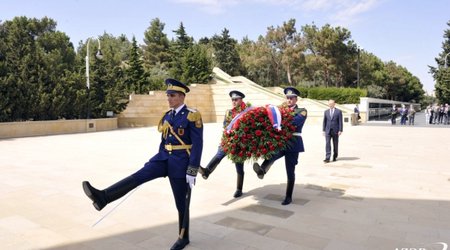 Патрушев почтил память героев, погибших за Карабах