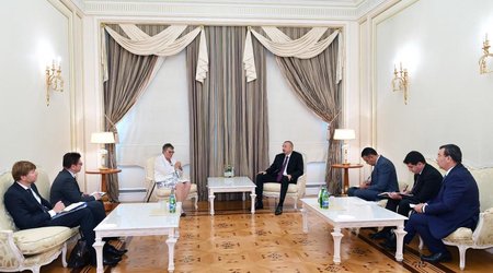 President Ilham Aliyev receives delegation led by PACE president (PHOTO)