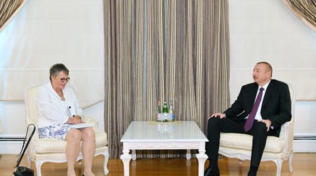 Алиев принял в Баку главу ПАСЕ