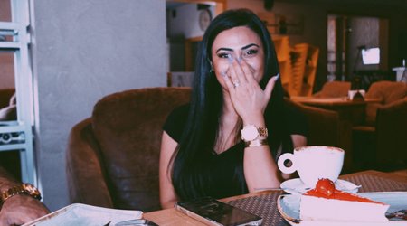 Nigar Bahadırqızı: "Mən heç vaxt o aktyorun tamaşasına getmərəm. O, tərbiyəsizlik və söyüşü təbliğ edir" – MÜSAHİBƏ