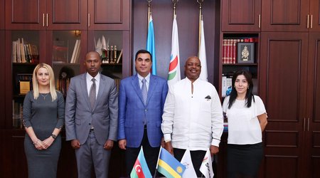 Rwandan students to study at Baku Higher Oil School (PHOTO)