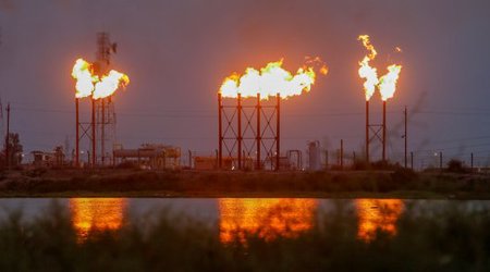Момент атаки на нефтяные объекты Саудовской Аравии попал на видео