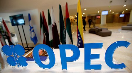 ОПЕК в сентябре сократила нефтедобычу на 1,3 млн б/с