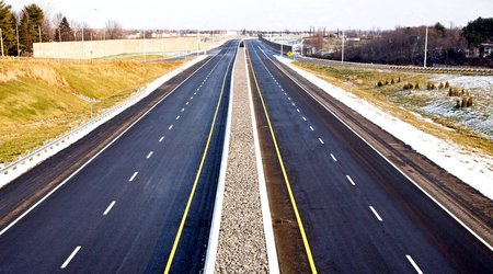 Азербайджан завершит строительство новой автомагистрали от Баку до границы с РФ