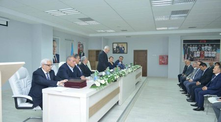 I вице-президенту Федерации волейбола Азербайджана вручен орден "Эмек" второй степени