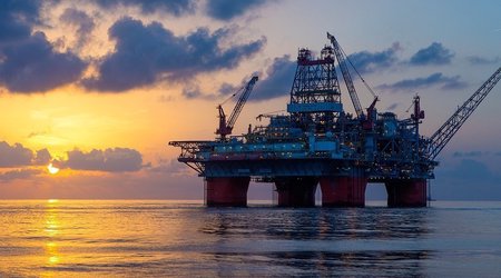 Азербайджанская нефть упала в цене