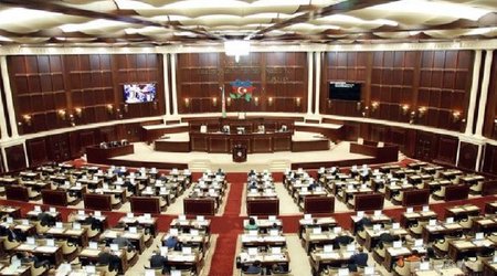 Решение правящей партии "Ени Азербайджан": Надо распустить парламент Азербайджанаa