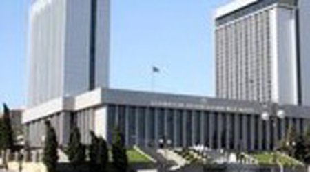 Парламент Азербайджана принял в III чтении бюджеты ГФСЗ и ФСБ